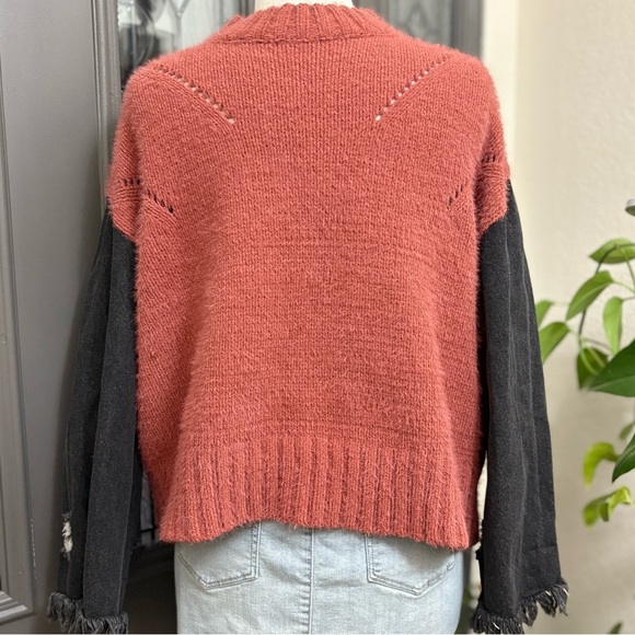 POL Women’s Oversized Denim Drop Sleeve Cropped Sweater | Size M - Picture 7 of 12